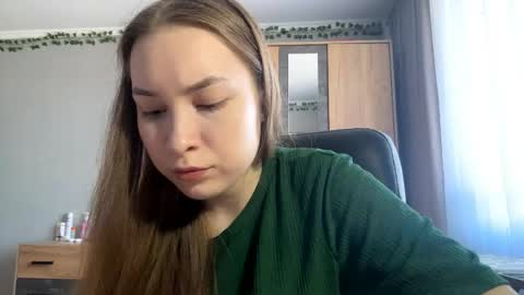 Mila online show from May 3, 9:01 am