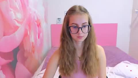 Kristina Adel online show from December 5, 8:25 am