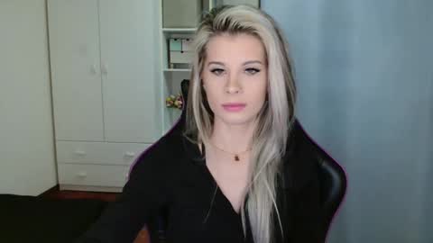 KristineAmore online show from March 3, 8:20 am