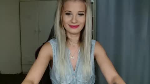 KristineAmore online show from October 17, 8:50 am