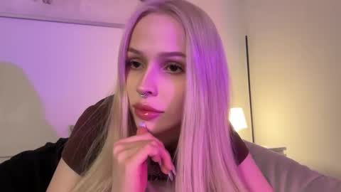 Kristy online show from September 25, 8:17 pm