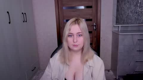 Kristy online show from March 25, 8:28 am