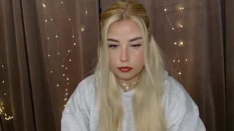 Snapshot of kristyflowers chatting on January 6, 6:14 am KristyFlowers online show from January 6, 6:14 am