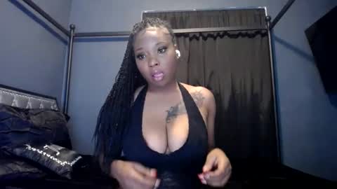 Snapshot of krystalblakexxx chatting on March 3, 5:47 am Krystal Blake online show from March 3, 5:47 am