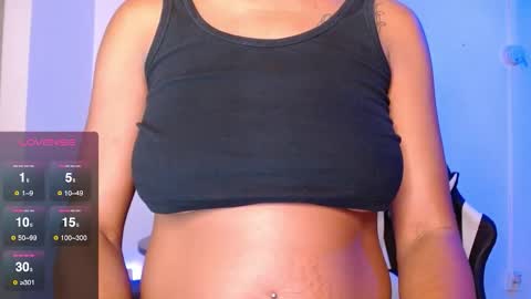 Snapshot of krystalblakexxx chatting on October 22, 10:31 am Krystal Blake online show from October 22, 10:31 am