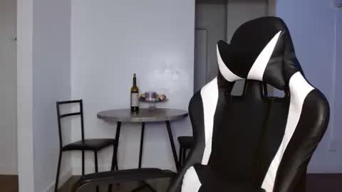 Snapshot of krystalblakexxx chatting on September 26, 11:13 pm Krystal Blake online show from September 26, 11:13 pm