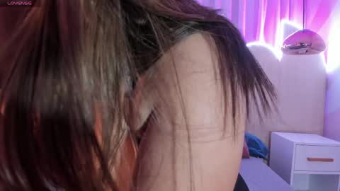 krystalswift_ online show from April 13, 3:30 am