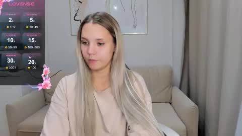 Lady online show from October 12, 3:36 pm