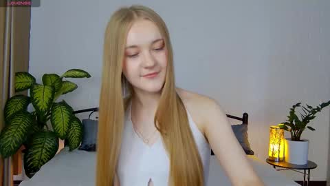 Snapshot of kumikruz chatting on September 12, 2:02 pm Kumi online show from September 12, 2:02 pm