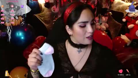 Snapshot of kureiji_fetish chatting on October 17, 10:57 pm Fetiche Woman online show from October 17, 10:57 pm