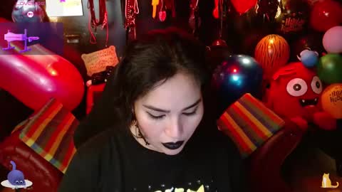 Snapshot of kureiji_fetish chatting on September 25, 11:35 pm Fetiche Woman online show from September 25, 11:35 pm