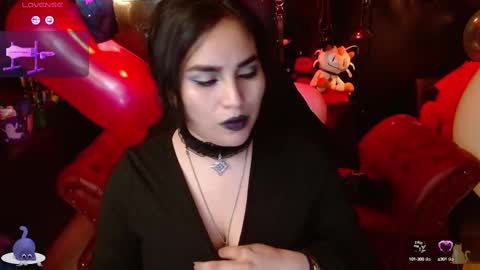 Snapshot of kureiji_fetish chatting on October 5, 2:16 am Fetiche Woman online show from October 5, 2:16 am