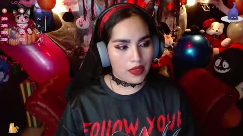 Snapshot of kureiji_fetish chatting on October 27, 10:48 pm Fetiche Woman online show from October 27, 10:48 pm