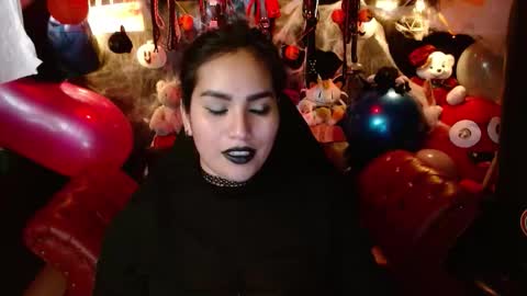 Snapshot of kureiji_fetish chatting on October 20, 12:13 am Fetiche Woman online show from October 20, 12:13 am