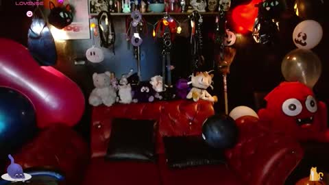 Snapshot of kureiji_fetish chatting on October 10, 2:38 am Fetiche Woman online show from October 10, 2:38 am