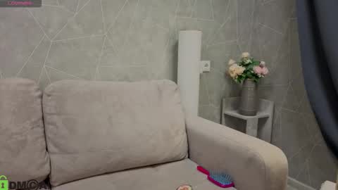 Snapshot of kvetachka chatting on September 19, 12:31 am Kvetachka Thu-Sun 0900am-1500pmGTM2 online show from September 19, 12:31 am