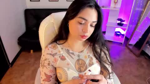 Snapshot of kylie_fire chatting on October 7, 2:21 pm kylie online show from October 7, 2:21 pm