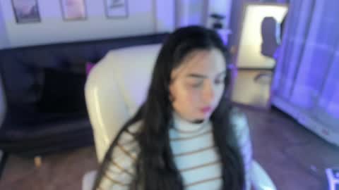 Snapshot of kylie_fire chatting on January 2, 1:30 pm kylie online show from January 2, 1:30 pm