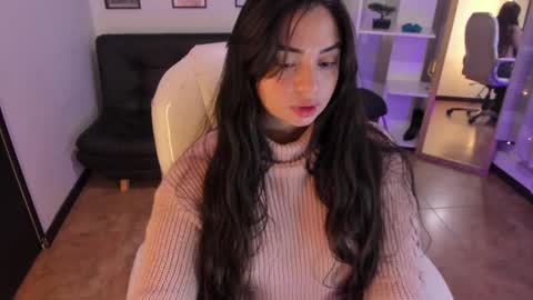 Snapshot of kylie_fire chatting on January 14, 12:45 pm kylie online show from January 14, 12:45 pm