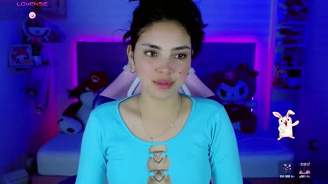 k ylie online show from March 8, 9:18 pm