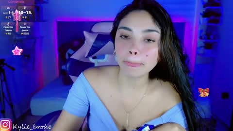 k ylie online show from January 16, 9:30 pm