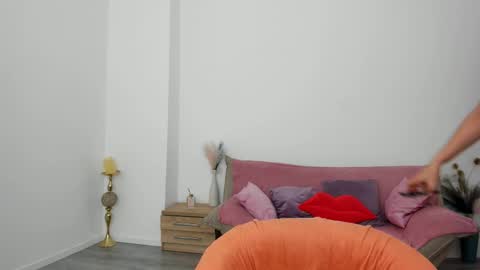 Snapshot of kylie_kathy chatting on September 9, 6:51 pm Kylie online show from September 9, 6:51 pm