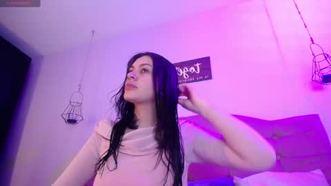 kylie_ls online show from December 22, 12:16 pm