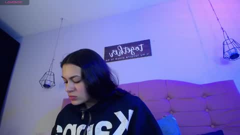 kylie_ls online show from January 16, 12:42 pm