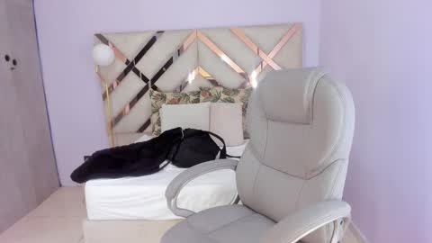 Kylie Reyes  online show from February 23, 7:24 pm