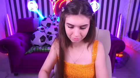 Nicole online show from July 7, 7:23 am