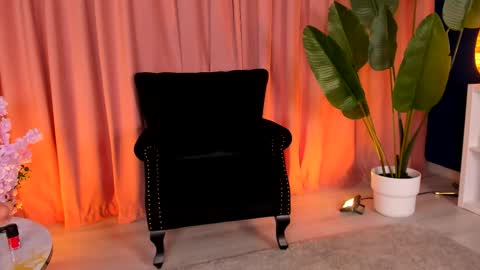 Jenny online show from September 29, 4:45 pm