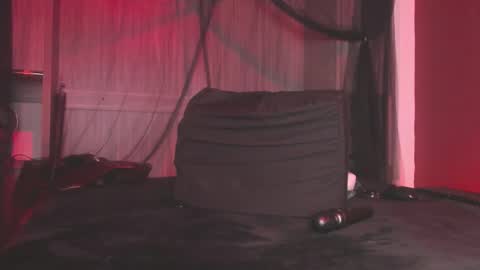 K Y L I E online show from January 9, 4:00 pm