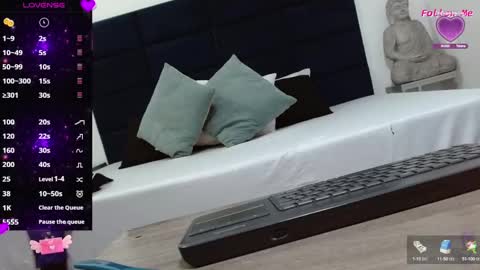 Kylie online show from September 26, 10:13 am