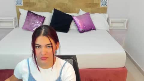 Kylie online show from February 25, 11:53 am