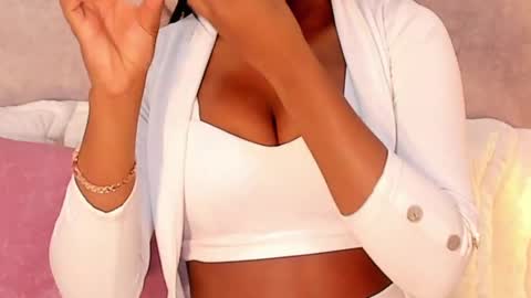 Kylie Cooper online show from September 30, 12:00 pm