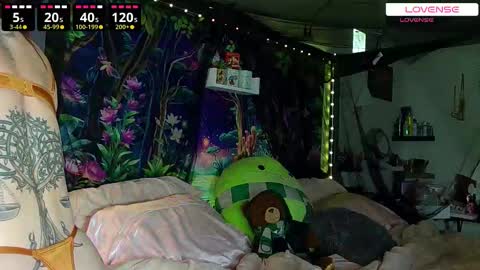 Snapshot of kyloereign chatting on October 23, 5:52 pm Kyloe Reign online show from October 23, 5:52 pm