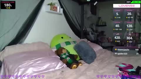 Snapshot of kyloereign chatting on October 21, 5:28 pm Kyloe Reign online show from October 21, 5:28 pm