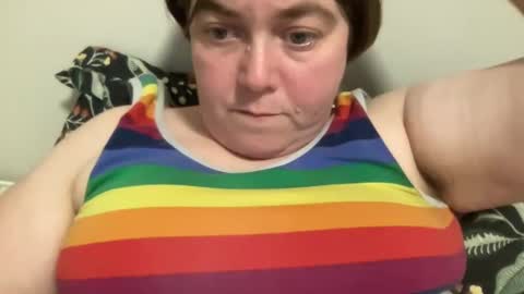 Snapshot of kylorencat chatting on January 28, 1:18 am KYLO online show from January 28, 1:18 am