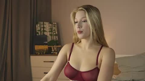 Snapshot of la_belle_ chatting on October 22, 4:17 am Alice online show from October 22, 4:17 am