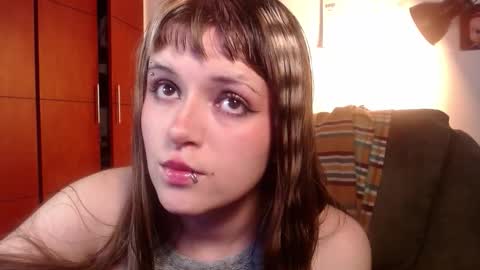 Snapshot of la_femme_fatale_ chatting on October 2, 10:26 pm Hanna FREE ONLYFANS  online show from October 2, 10:26 pm