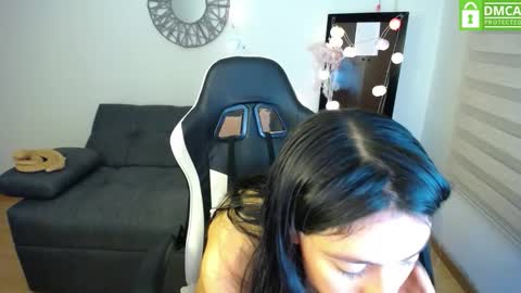 Snapshot of la_rola_ chatting on September 10, 1:38 am Catalina online show from September 10, 1:38 am
