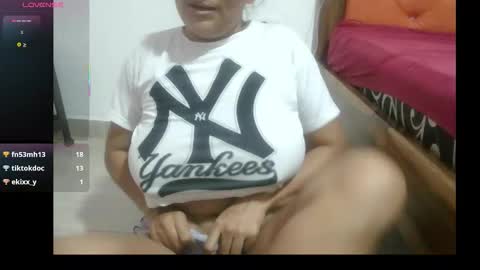 la_wuaifu1 online show from November 2, 10:35 pm