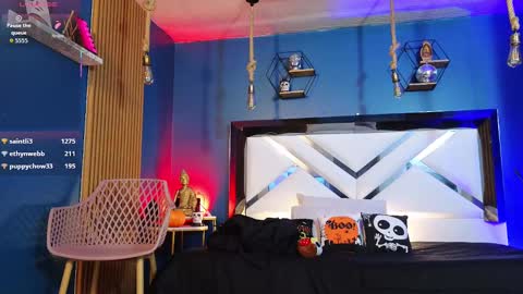 Snapshot of laady_brownn chatting on October 24, 11:06 am Cris online show from October 24, 11:06 am