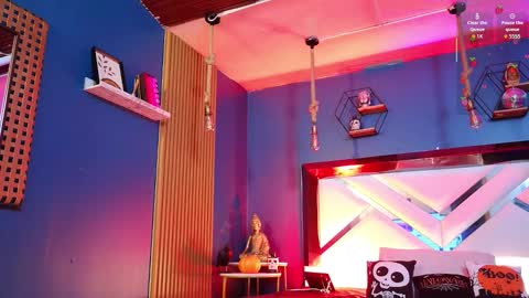 Snapshot of laady_brownn chatting on October 29, 11:25 am Cris online show from October 29, 11:25 am