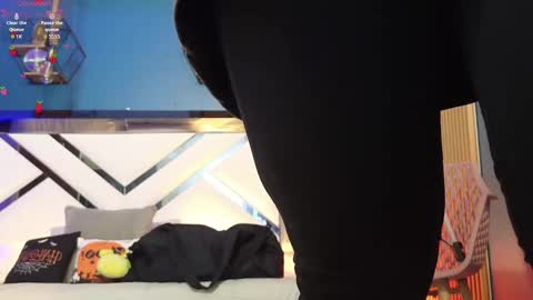 Snapshot of laady_brownn chatting on October 20, 11:02 am Cris online show from October 20, 11:02 am