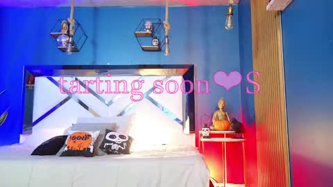 Snapshot of laady_brownn chatting on October 21, 11:03 am Cris online show from October 21, 11:03 am