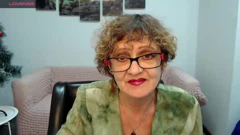 Snapshot of lada_abo_abo chatting on February 1, 4:46 am LADA online show from February 1, 4:46 am
