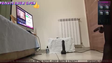 Snapshot of lady_anal chatting on January 22, 8:40 am GINETTA online show from January 22, 8:40 am