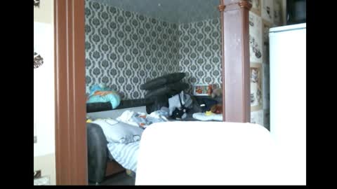 Snapshot of lady_cute_cat chatting on October 6, 1:44 am lady cute cat29 online show from October 6, 1:44 am