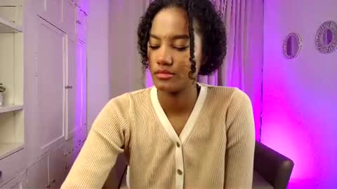 Karla - Instagram   lady karla1 online show from July 25, 11:01 pm